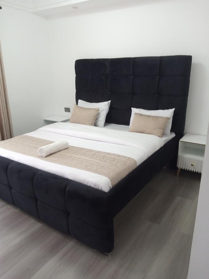 Lux Heartland Executive *