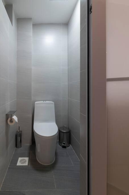 Get Into The Groove By Yourhost, 1 Bedroom, Kilimani Apartment Nairobi