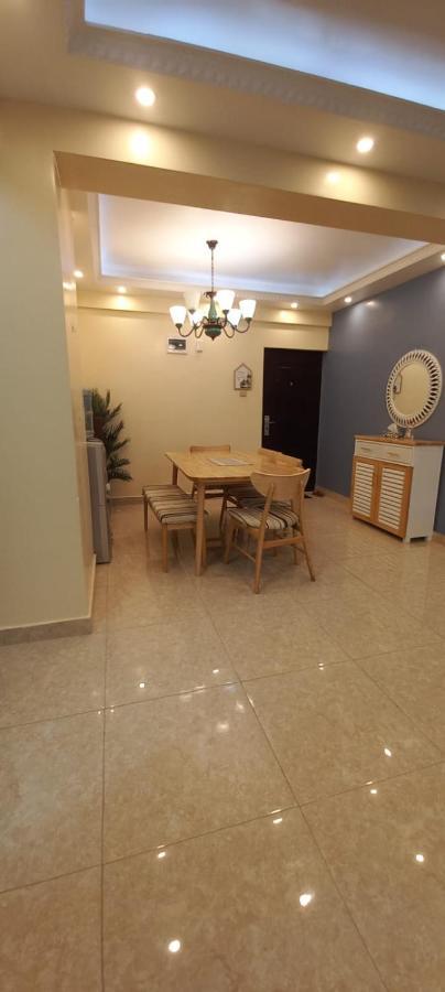 Lux Laikipia Road Apartment *