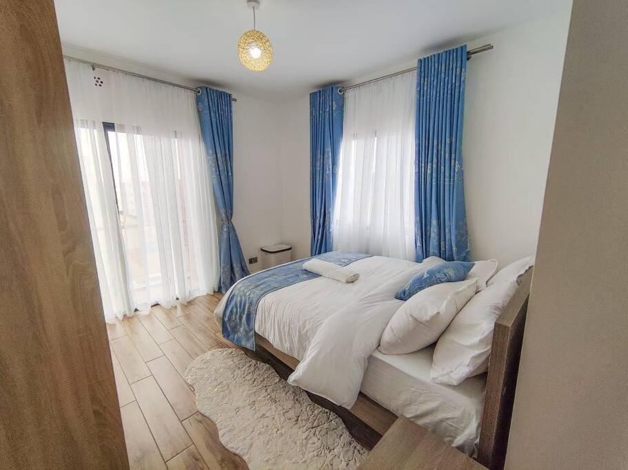 2 Bedroom Furnished In Unity Homes Tatu City *