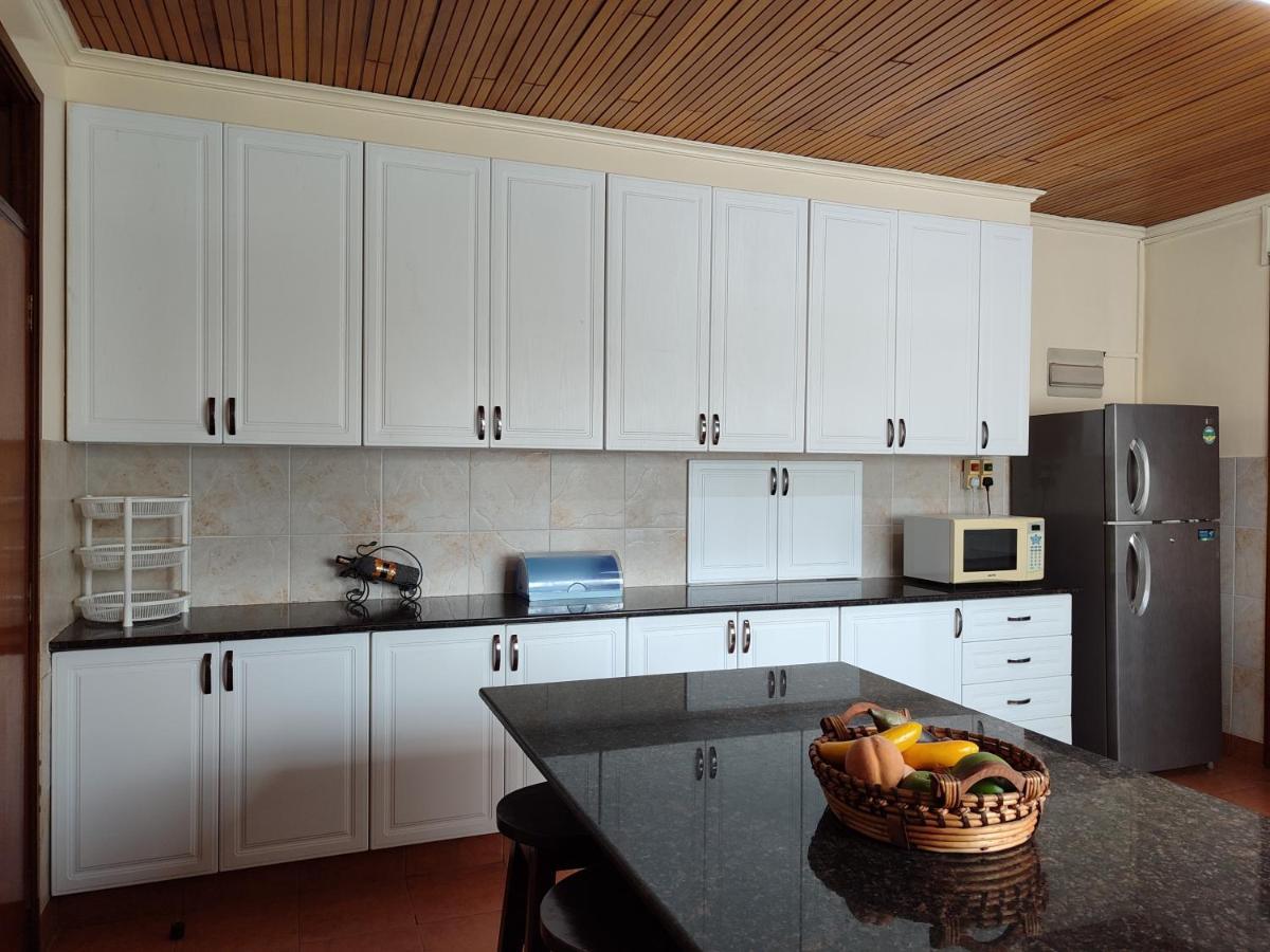 Apartment Lantana Gardens B2 & B8 *