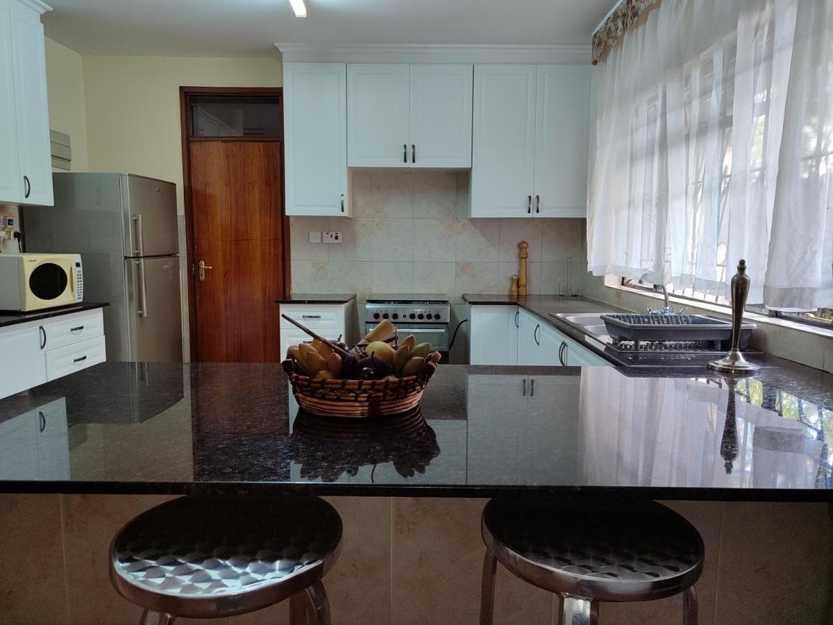 Apartment Lantana Gardens B2 & B8 *