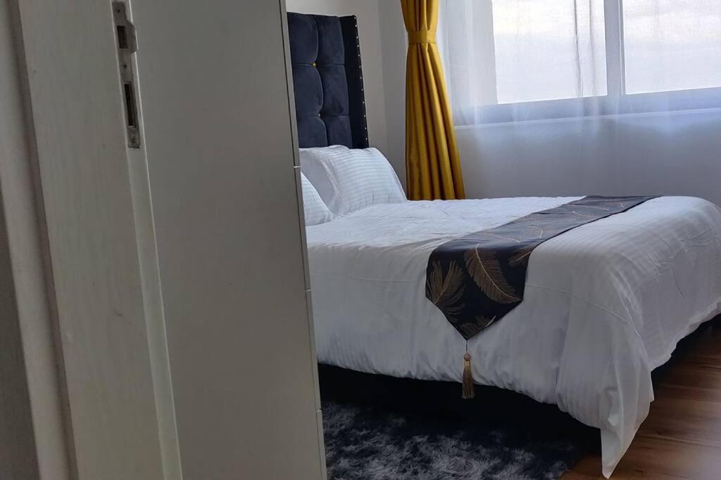 Emaza Lux Stylish, Modern 1 Bedroom Apartment, Pool & Gym, At Mi Vida Garden Nairobi