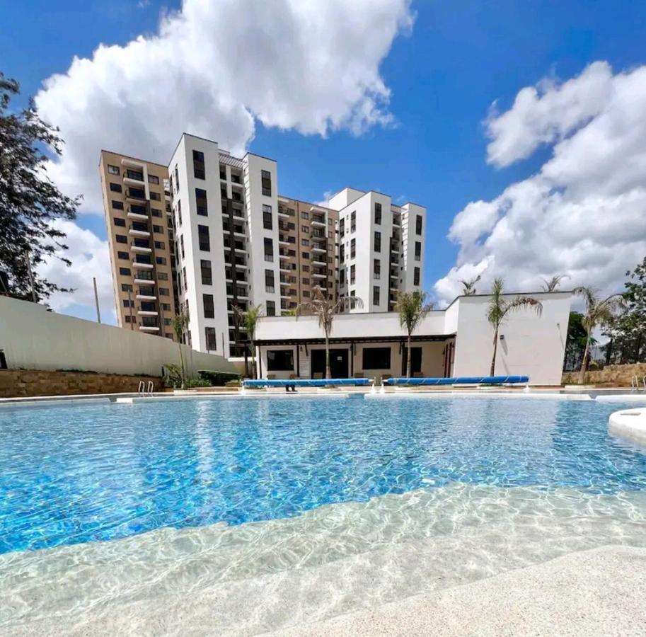 Emaza Lux Stylish, Modern 1 Bedroom Apartment, Pool & Gym, At Mi Vida Garden Nairobi