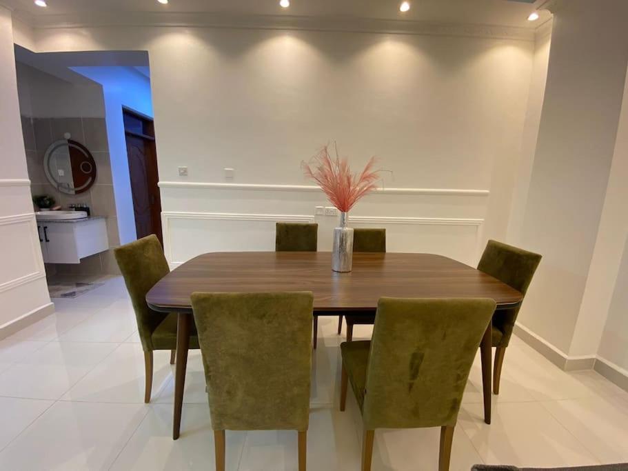 Apartment Sydney 4 Bed Fully Furnished.