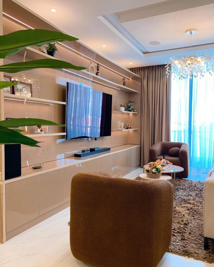 Ayiama Place Apartment *
