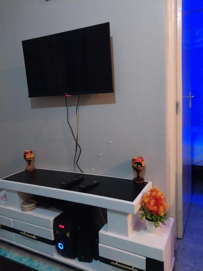 Queen Airbnb Near Jkia Airport. Hotel