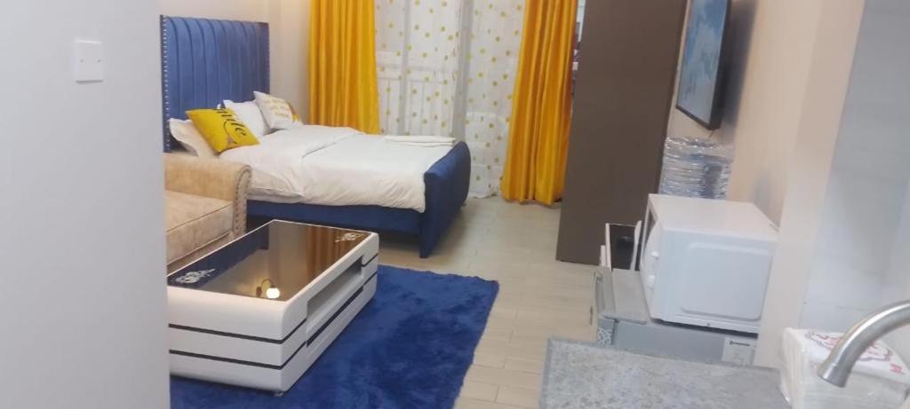 Bed & Breakfast With A Gym& Balcony In Kileleshwa By Jeyem *