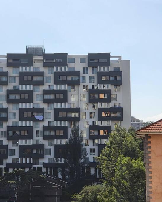 Luxury Modern 3bdr W/pool & Gym Ph_a205 *