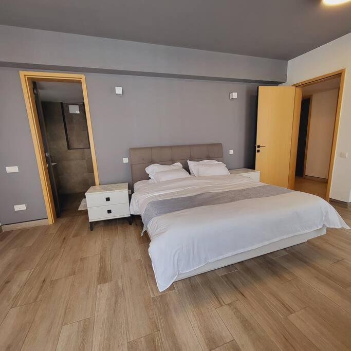 Luxury Modern 3bdr W/pool & Gym Ph_a205 Nairobi
