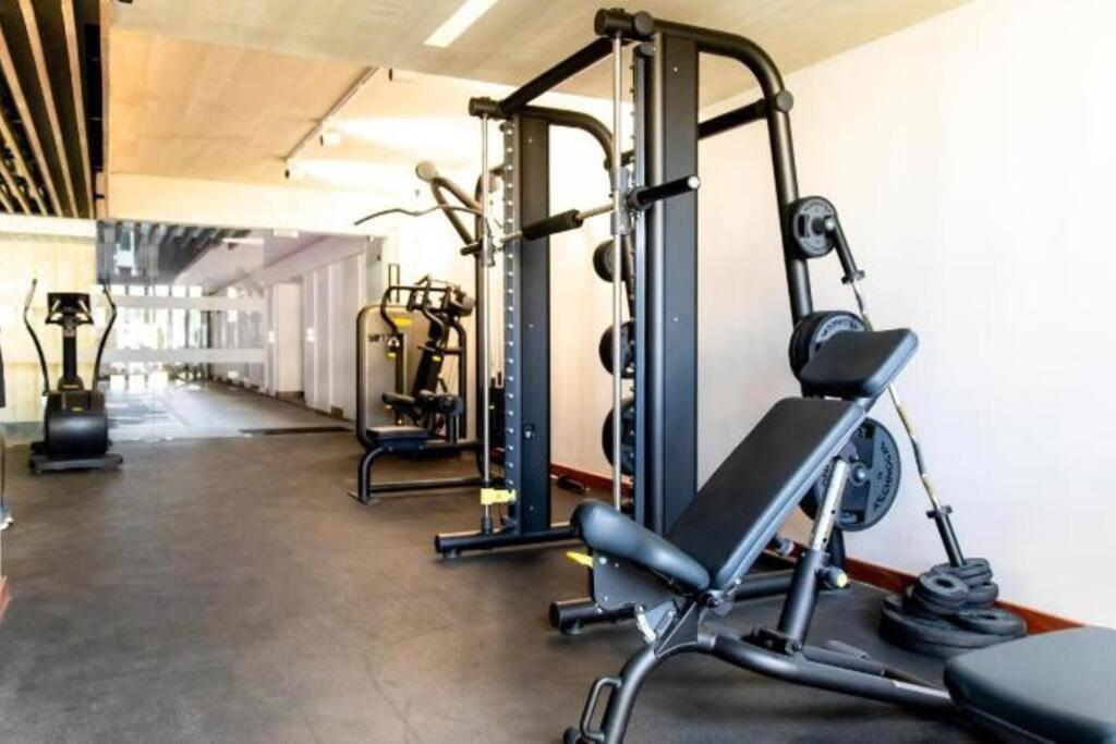 Apartment Luxury Modern 3bdr W/pool & Gym Ph_a205 *