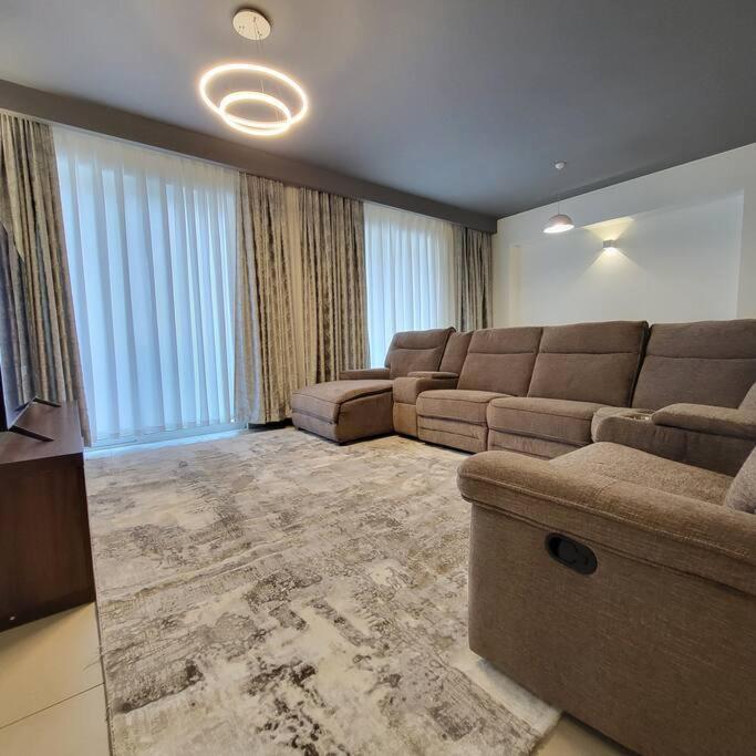 Luxury Modern 3bdr W/pool & Gym Ph_a205 * Nairobi