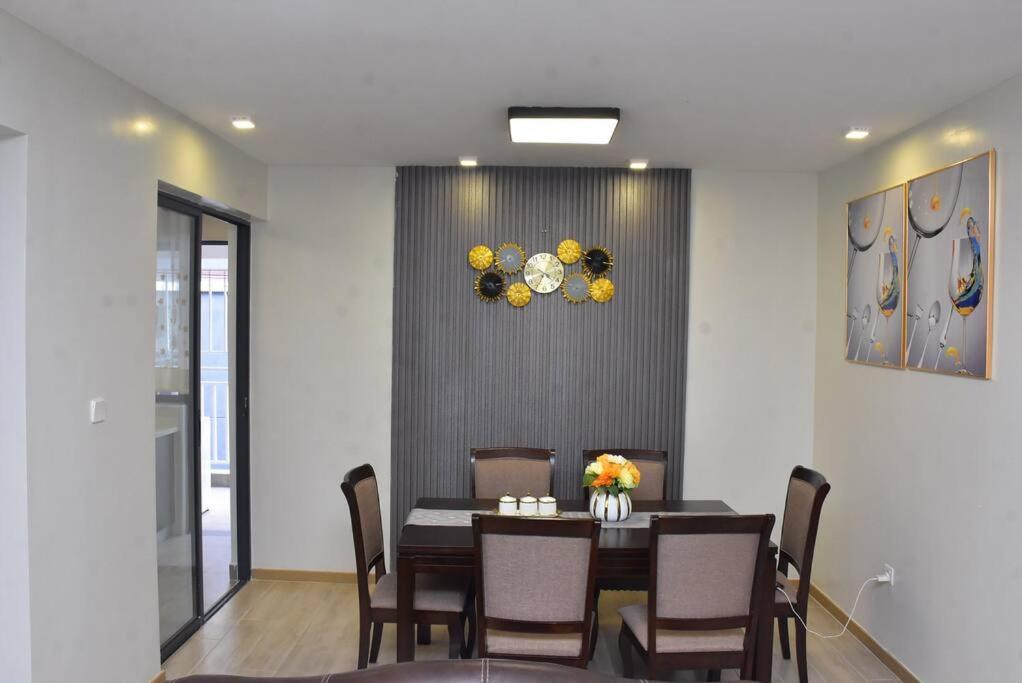 Blissful Airport Serviced Apt. Apartment