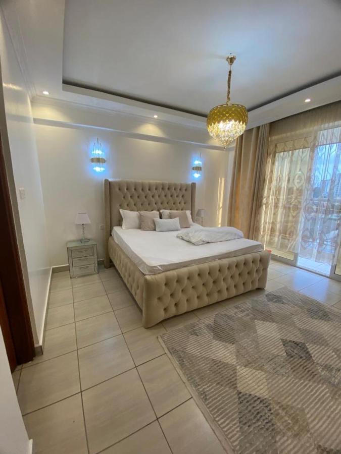 Sydney 4 Bed Fully Furnished. Apartment *