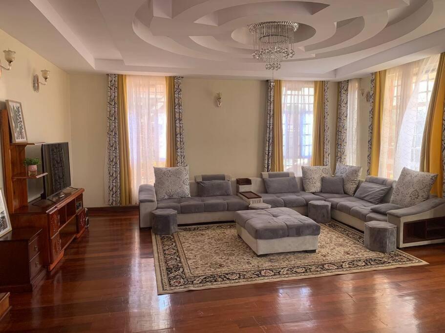 Melrose & Garden Apartment *