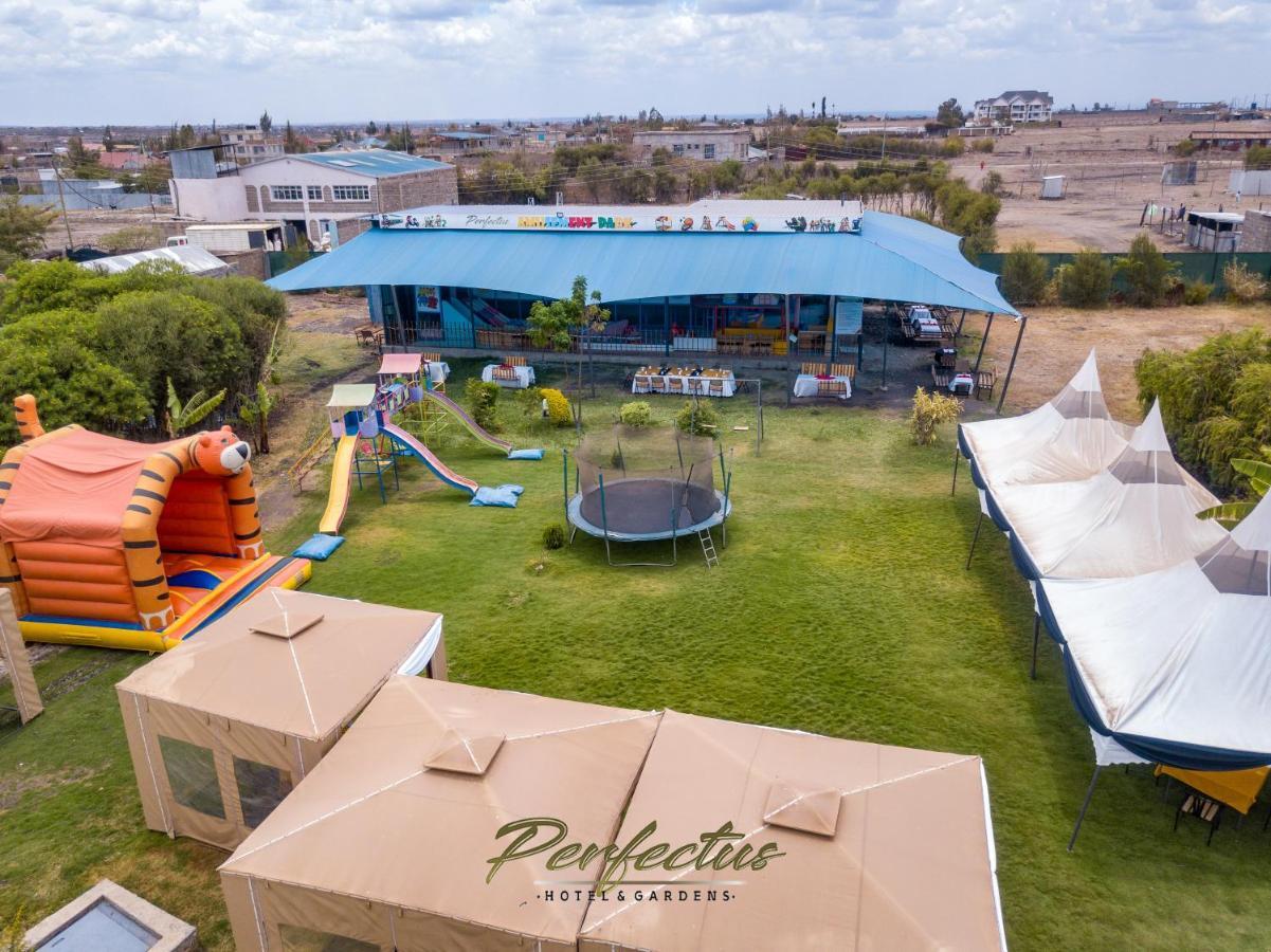 Perfectus & Gardens