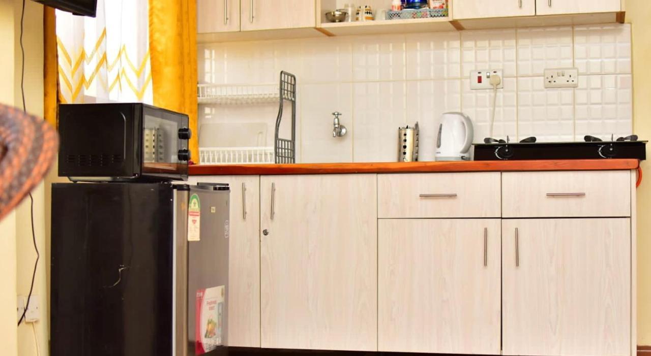 Emeli 103 Bed & Breakfast