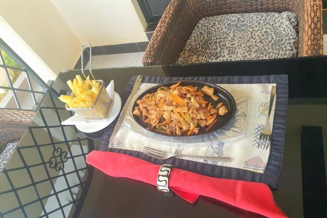 Smothers Garden Suites & Restaurant Hotel *