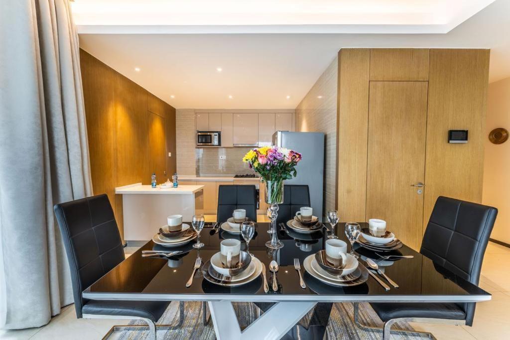 2bedroom Gtc Luxury 28th Floor Views Apartment *