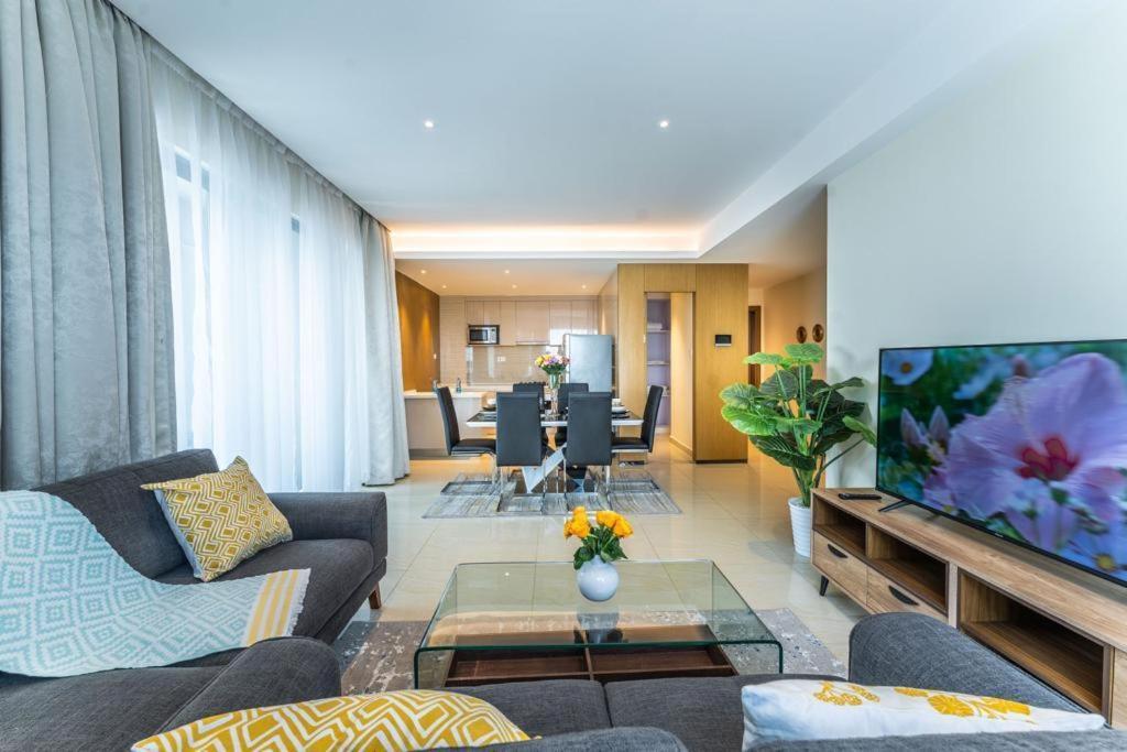 Apartment 2bedroom Gtc Luxury 28th Floor Views