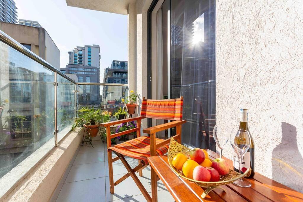 Sunny Modern Cinnamon * Nairobi
