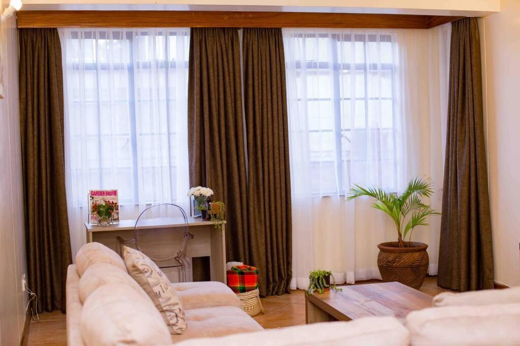 Apartment Spacious Lovely *