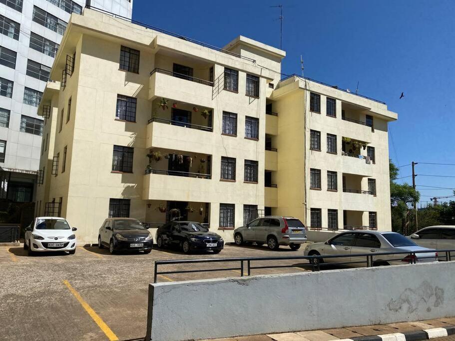 Apartment Spacious Lovely *
