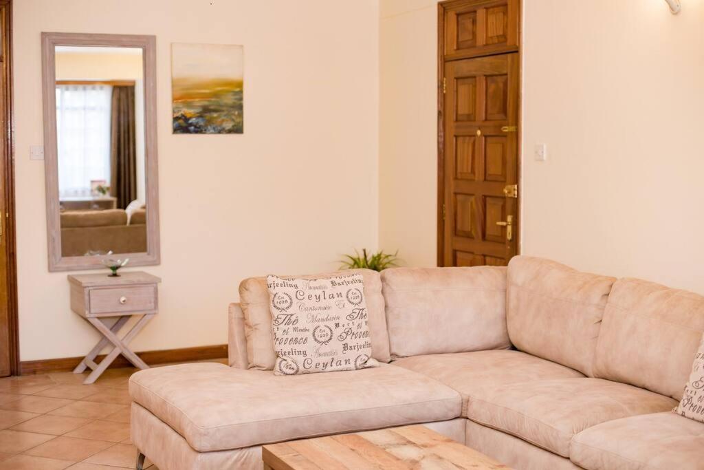 Apartment Spacious Lovely *