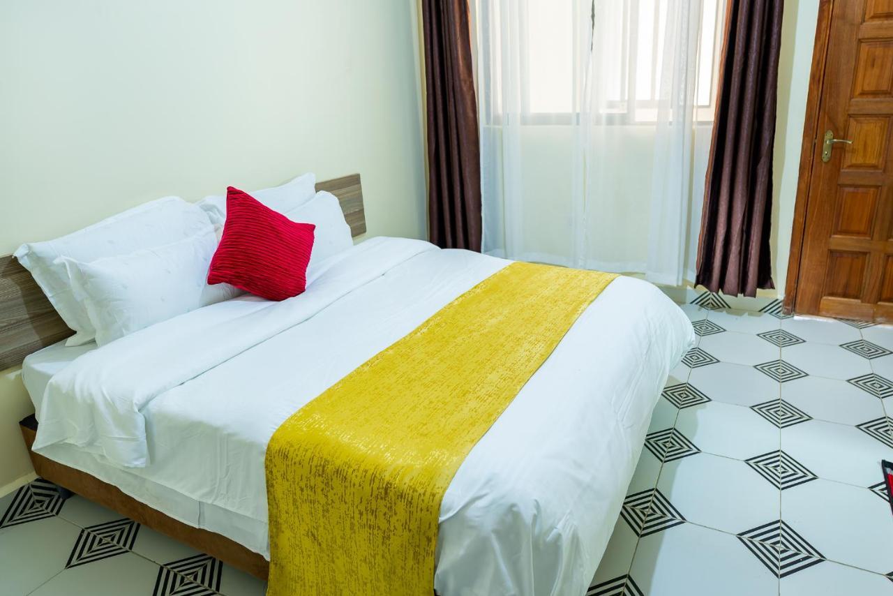 Hotel Mang City *