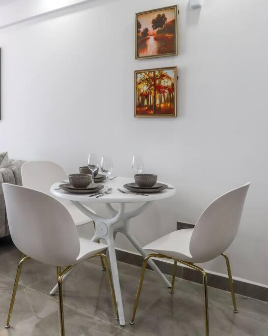Lovely Furnished Cozy 2bed/room Nairobi