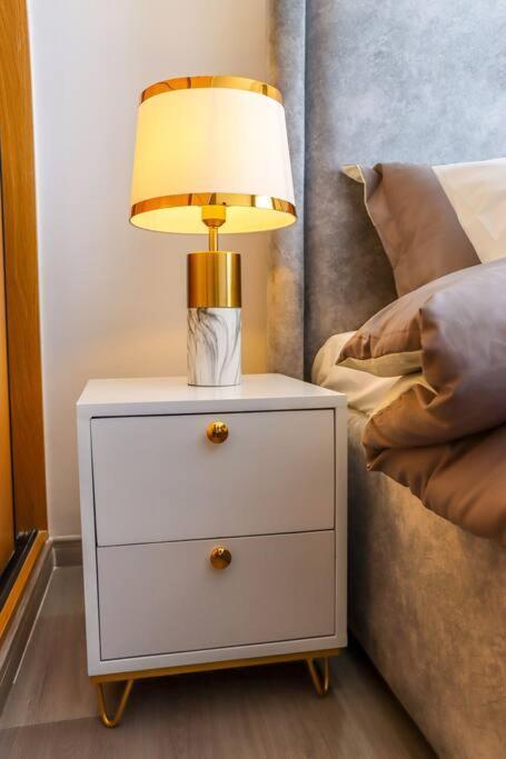 Apartment Lovely Furnished Cozy 2bed/room *