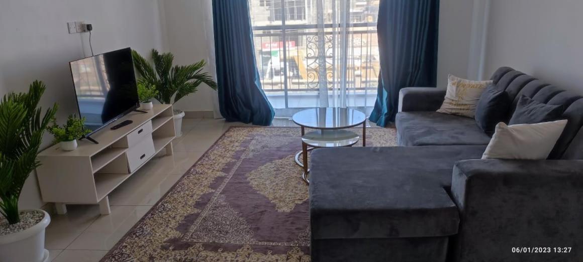 Happy Apartment *