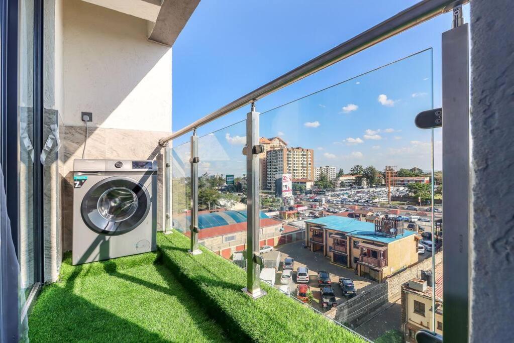 Lovely Furnished Cozy 2bed/room