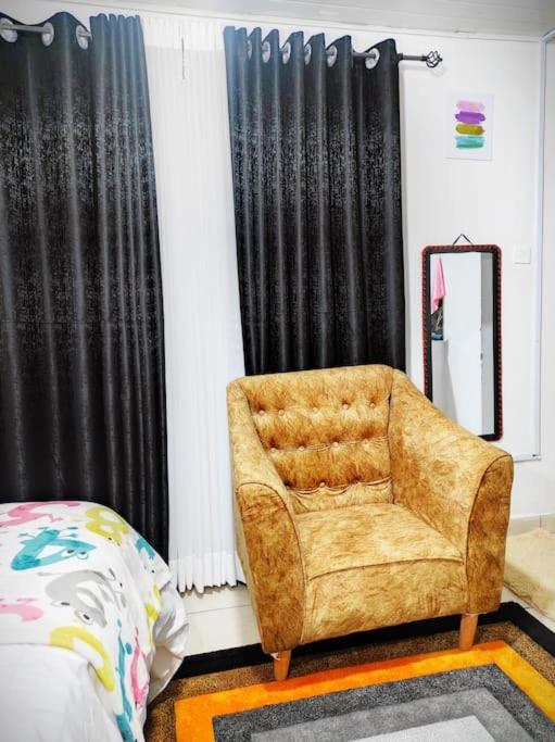 A Cozy Furnished Near Jkia & Sgr Apartment Nairobi