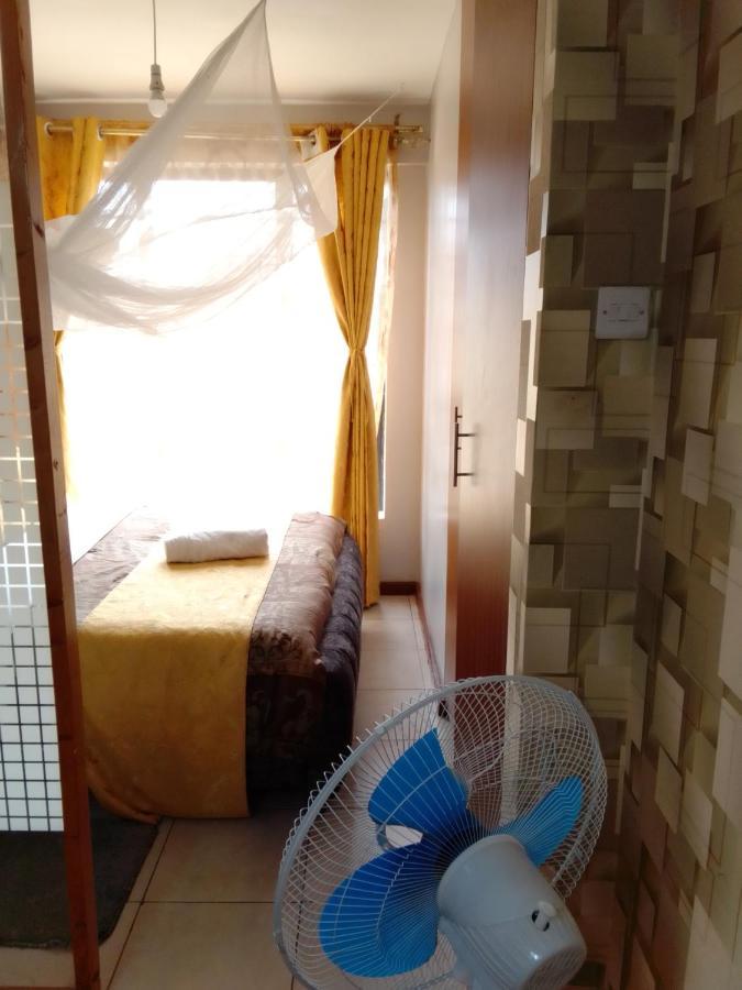 Bed & Breakfast Tsavo 90 Degrees