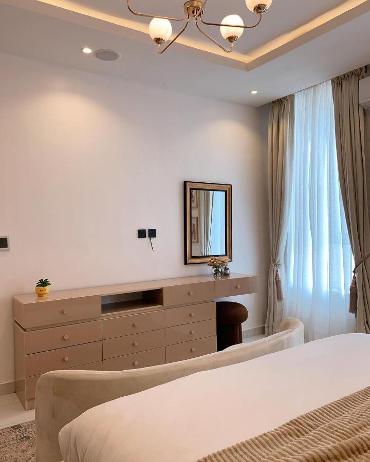 Dahlia Luxury * Nairobi
