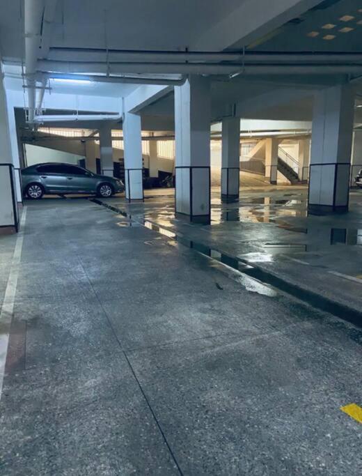 1 Bedroom South B Podium Heights *