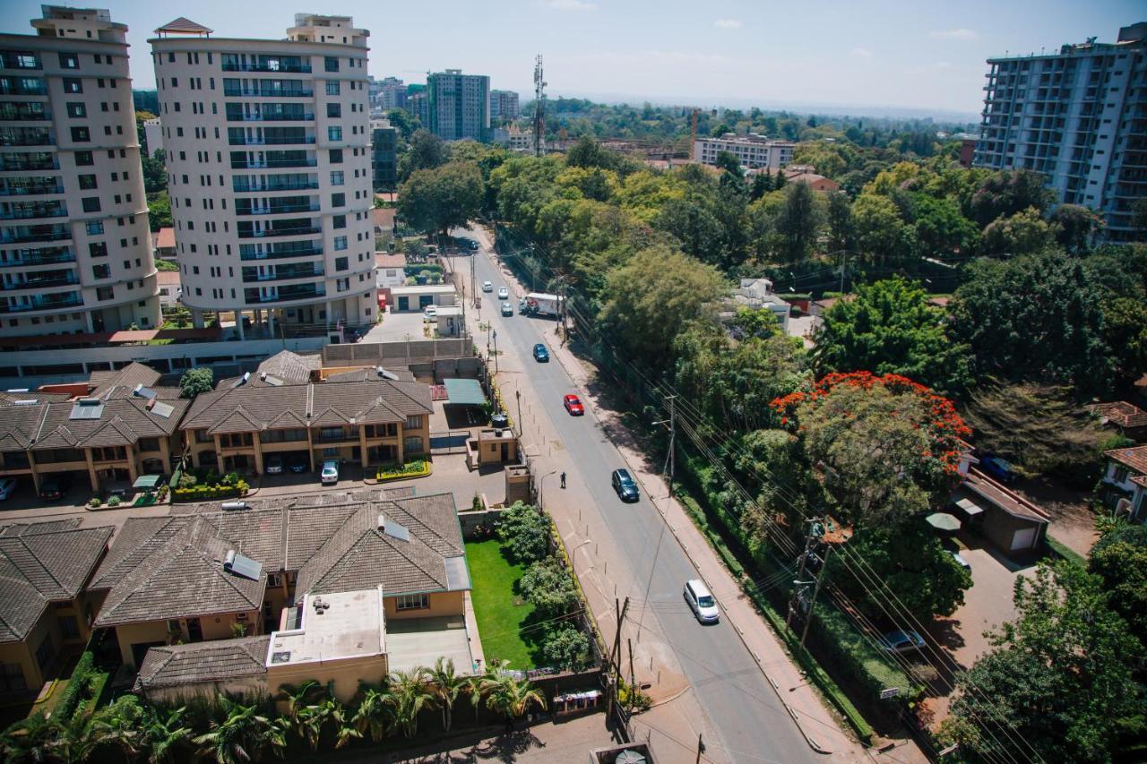 Apartment Shared In Three Bedrooms, Private Bathroom, Gym, Office Area, Kitchen, Wonderiss Westland Living *