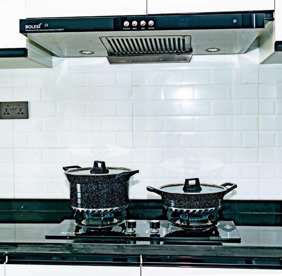 Staroot Charm 2br Yaya Center, Kilimani Apartment Nairobi