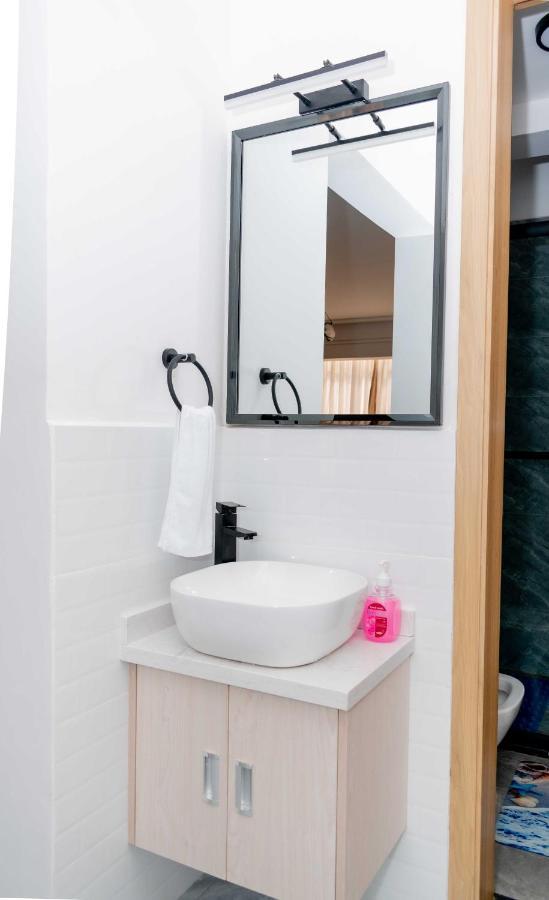 Staroot Charm 2br Yaya Center, Kilimani Apartment