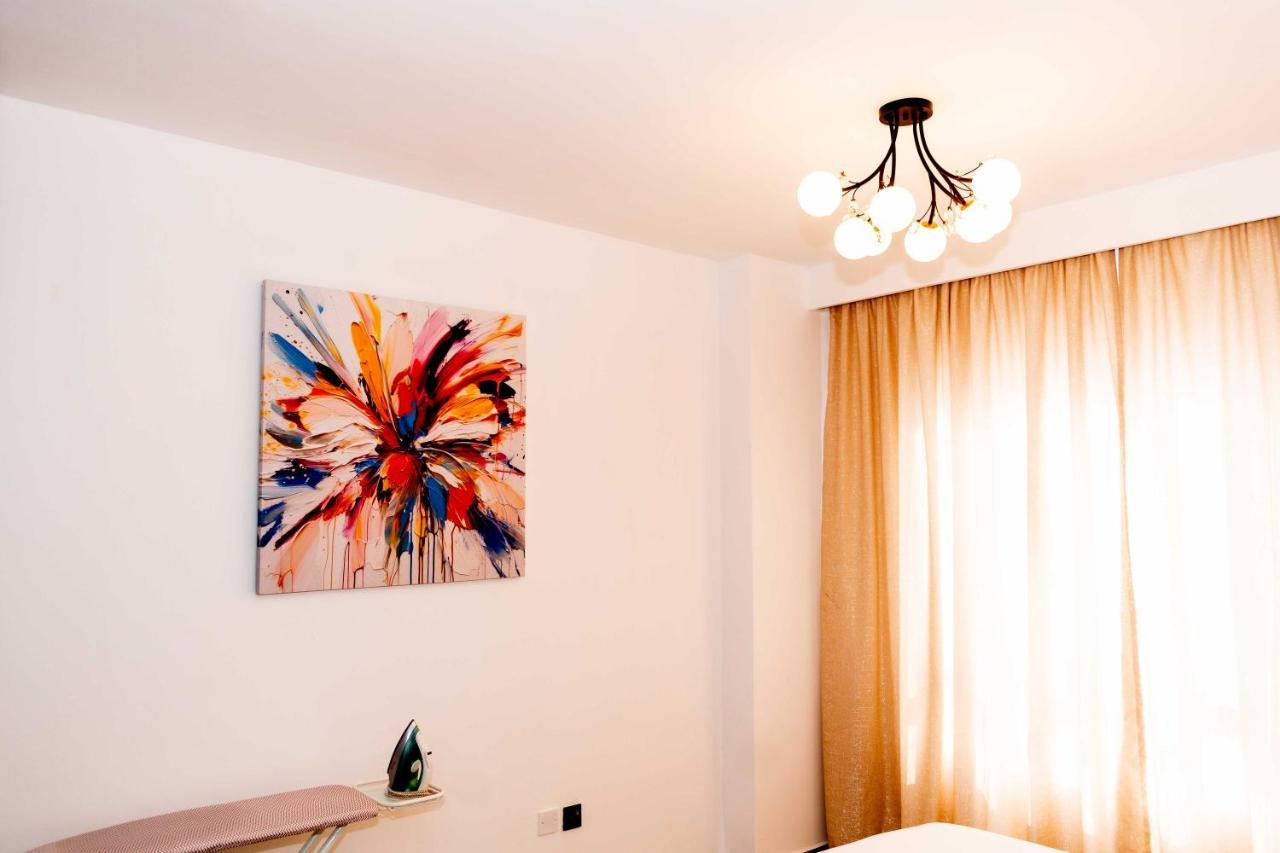 Staroot Charm 2br Yaya Center, Kilimani * Nairobi