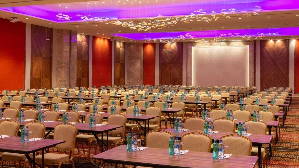 Hotel Emara Ole Sereni