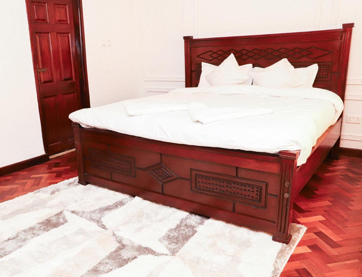 3 Bedroom By Emmaculate Apartamento *
