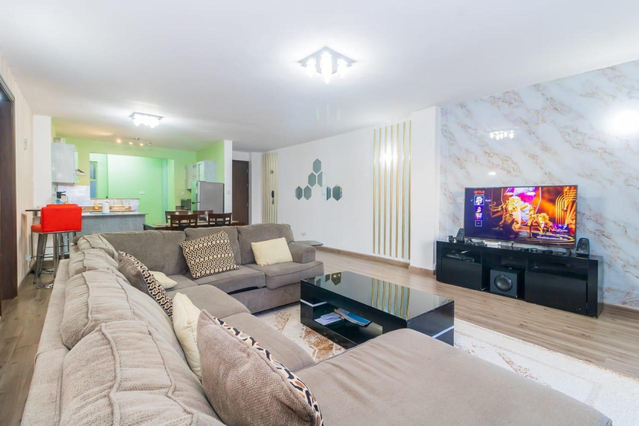 Cozy Staycation With Fa Apartment