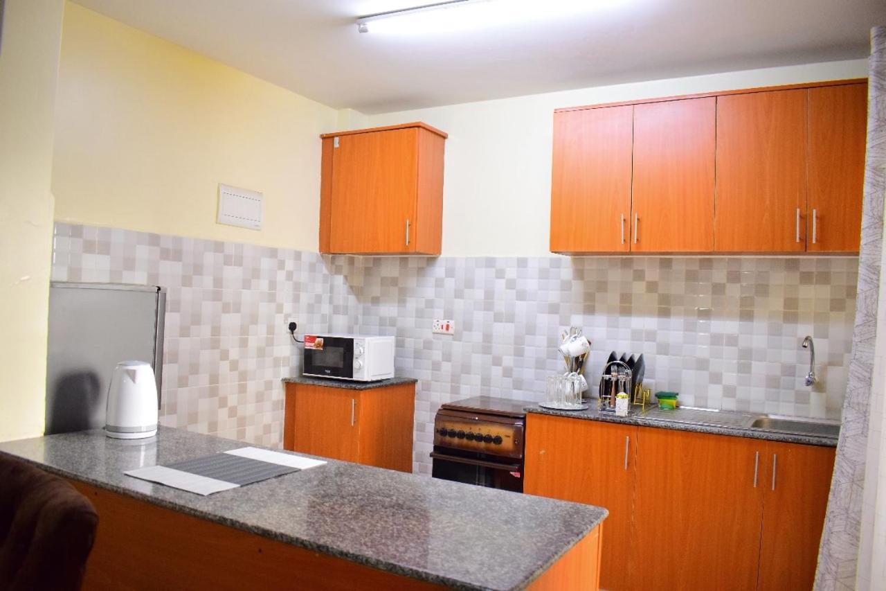 Elegant Furnished 2 Bedroom In Ngara Apartment *