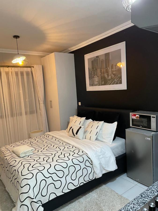 Apartment Chic Homes Jkia - Cozy Homes Near Jkia And Sgr