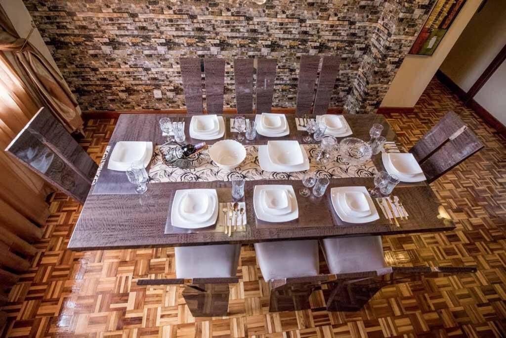 Royal Castle 3 Bedroom En-suite Cozy * Nairobi
