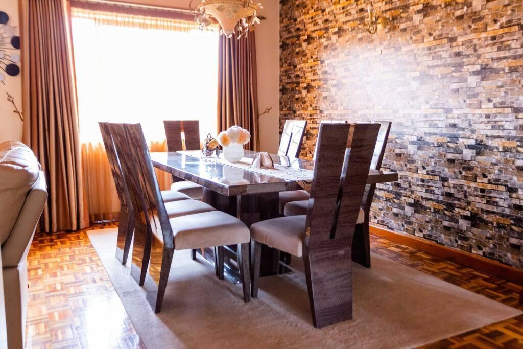 Apartment Royal Castle 3 Bedroom En-suite Cozy Nairobi