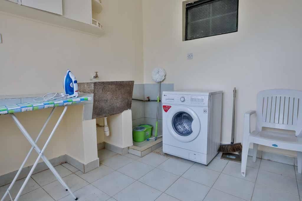 Royal Castle 3 Bedroom En-suite Cozy Apartment Nairobi