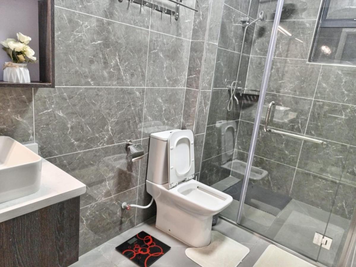 Stayrest Safari Tours New 3 Bedroom In Kilimani With Rooftop Pool * Nairobi